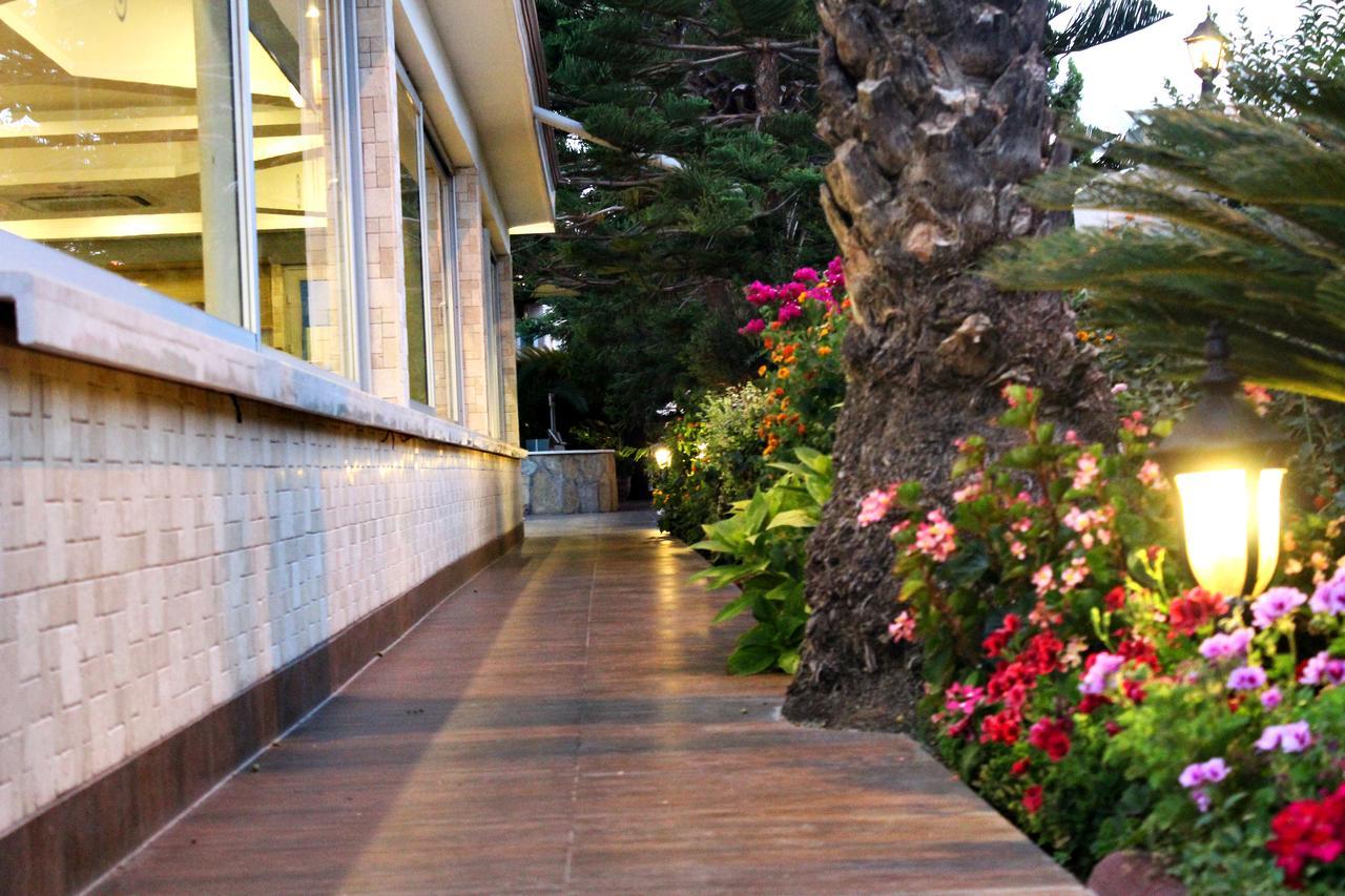 Sun Beach Hotel Side Esterno foto